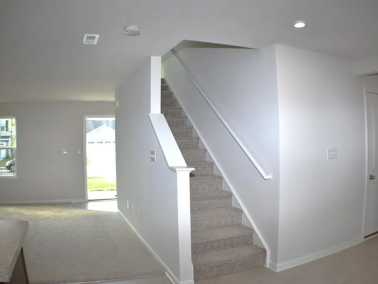 9755 Oak Grove Dr — Photo 8