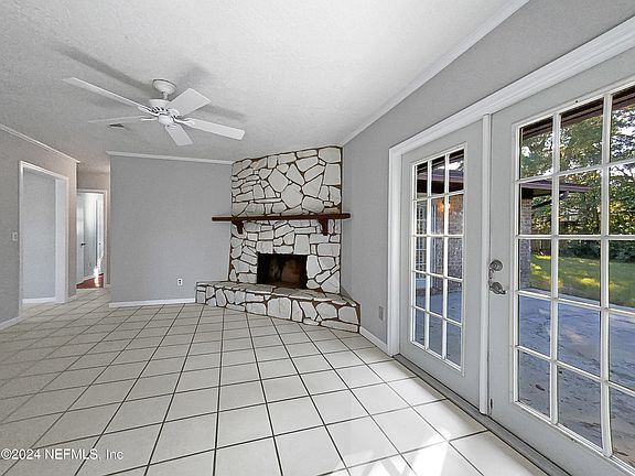 3rd image of 5990 GREENWILLOW Lane S