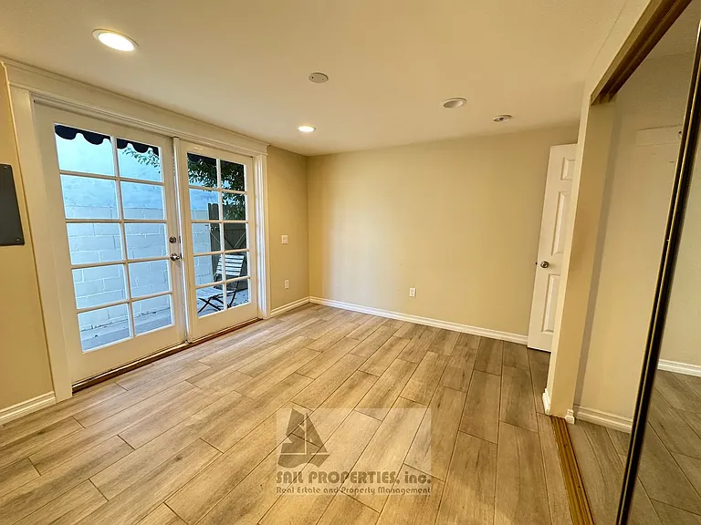 614 13th St #1 — Photo 1