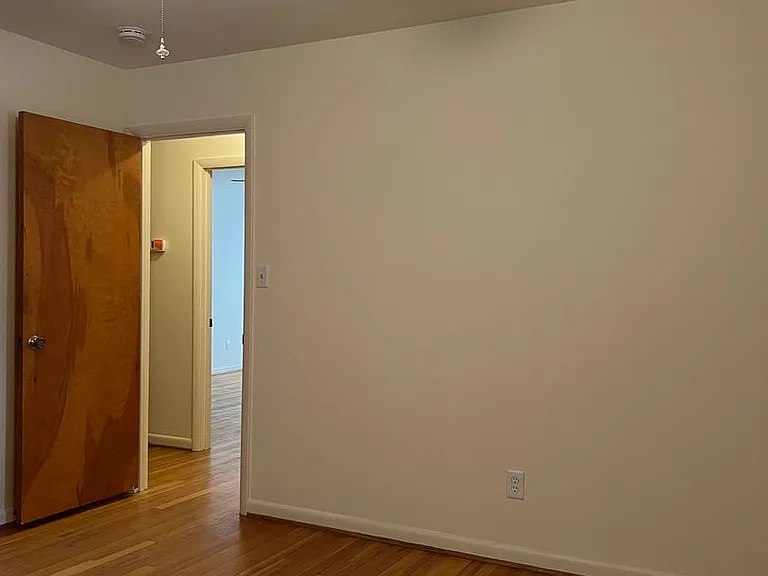8 Butler Pl — Photo 45