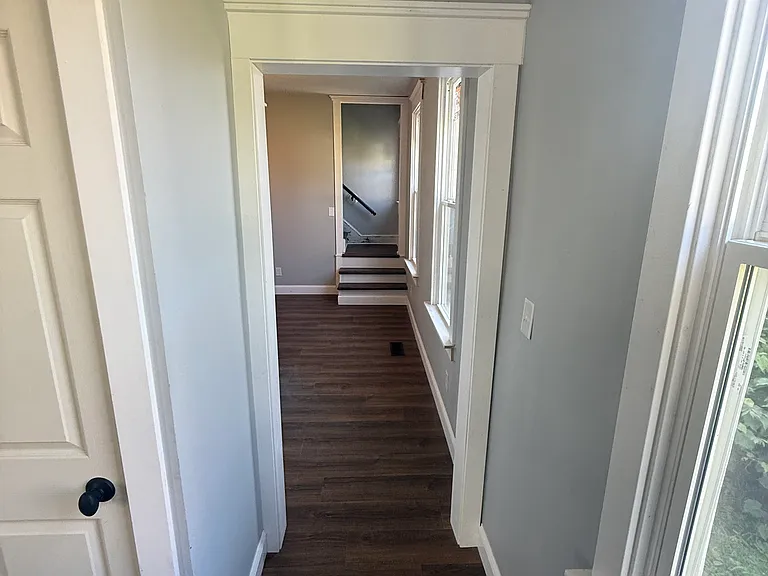 2347 Eoff St #1 — Photo 2