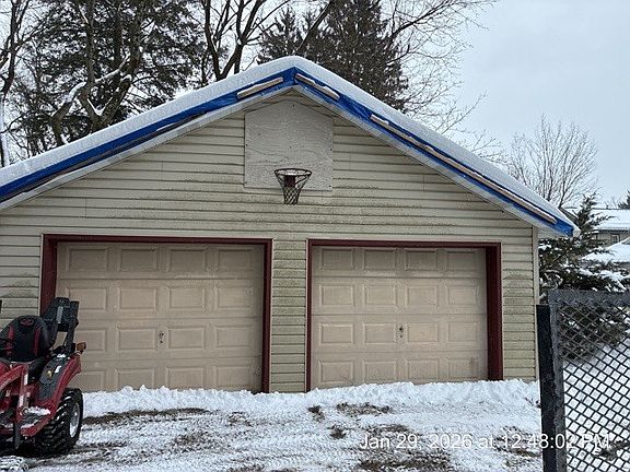 5th image of 803 Liberty St