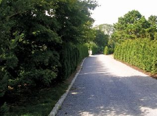 56 Old Meeting House Rd, Quogue, NY 11959