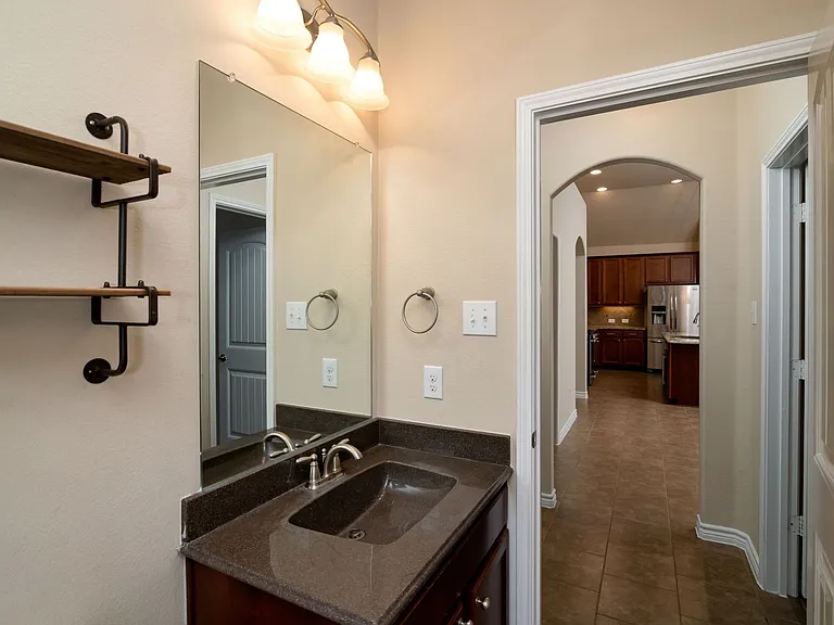 129 Griffin Ave — Photo 22