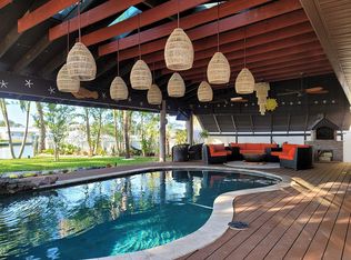 15902 Redington Dr, Redington Beach, FL 33708