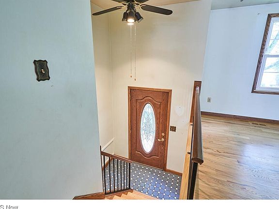2nd image of 663 Southwood Dr