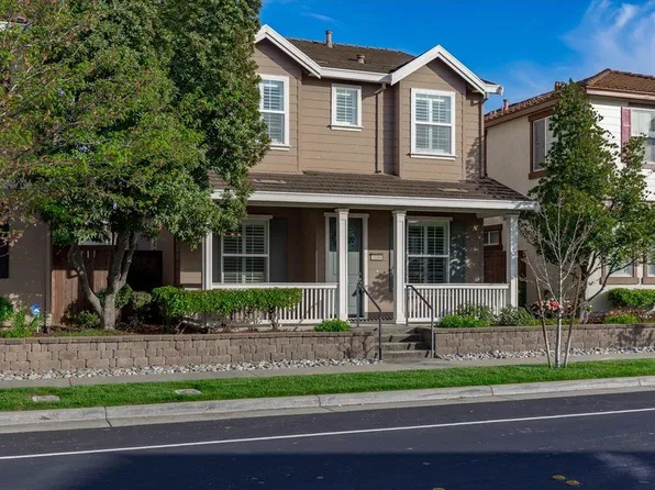 3104 Village Plaza Dr, Roseville, CA 95747