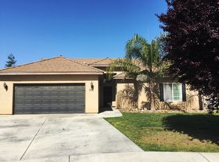 221 S Argyle Pl, Porterville, CA 93257