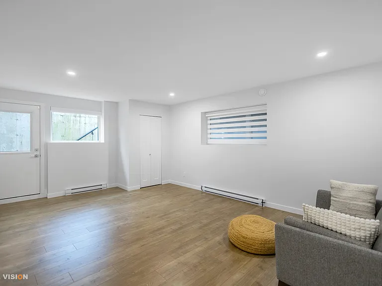 20463 76a Ave — Photo 19