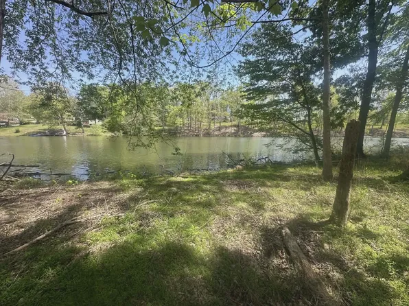 305 Heron Cove Rd, Killen, AL 35645