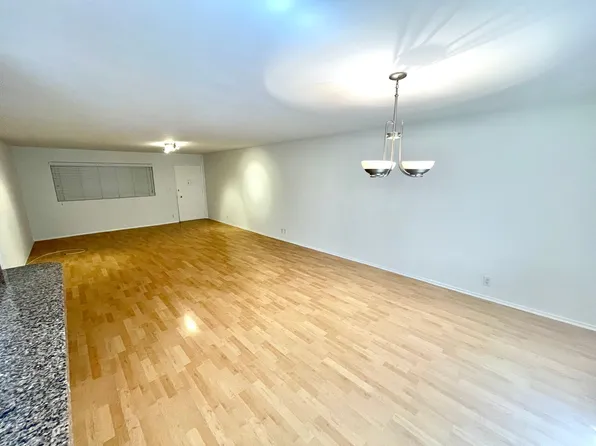 145 N Hamilton Dr #2, Beverly Hills, CA 90211