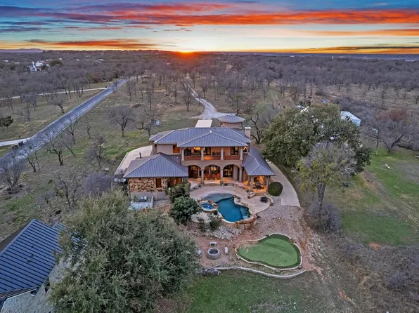 303 Yaupon Dr, Spicewood, TX 78669