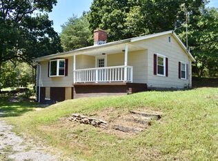 2828 Ky Highway 2750, Crab Orchard, KY 40419