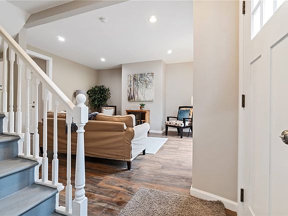 4th image of 3344 Brighton Rd