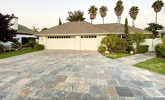 4379 Foxburrow Ct — Photo 11