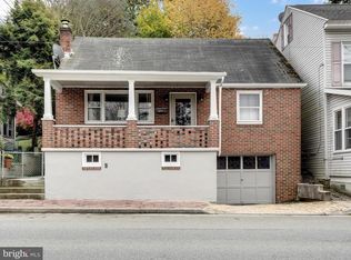 334 E Bacon St, Pottsville, PA 17901