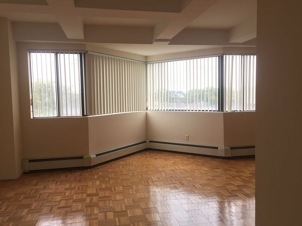 1st image of 4138 69th St APT 4B