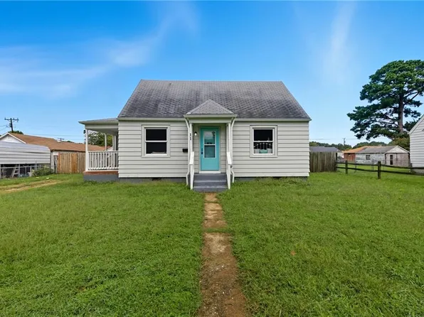 11 Langley Ave, Newport News, VA 23601