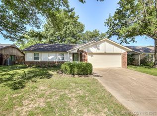 1304 S Walnut Ave, Broken Arrow, OK 74012