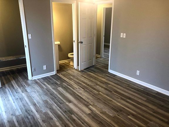 5th image of 210 Beechcliff Cir