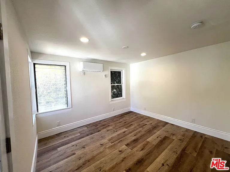 1828 S Gramercy Pl #1/4 — Photo 14