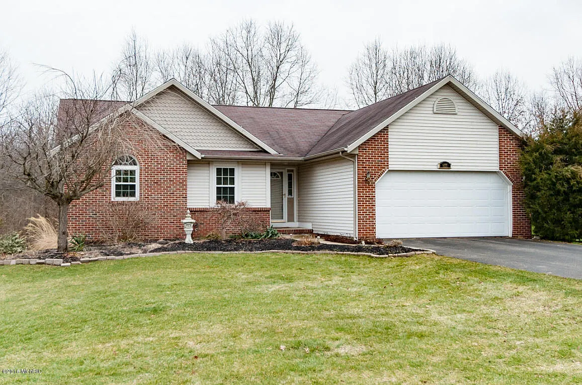 8775 Hathaway Rd photo 1