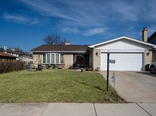 1101 S Church Rd, Mount Prospect, IL 60056