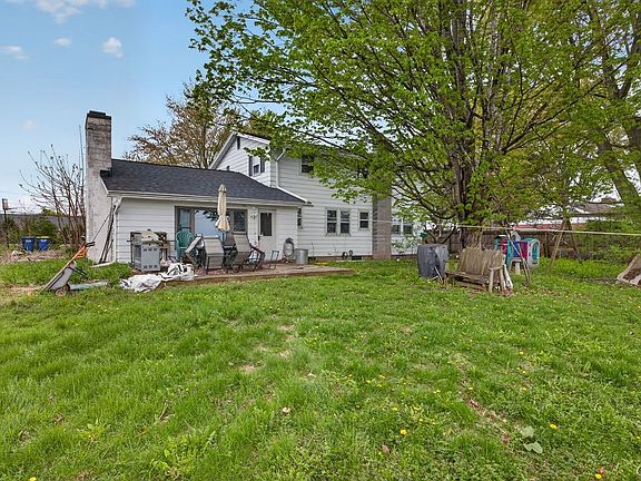 4th image of 3247 Patchett Rd