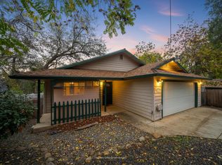 3035 West St, Redding, CA 96001