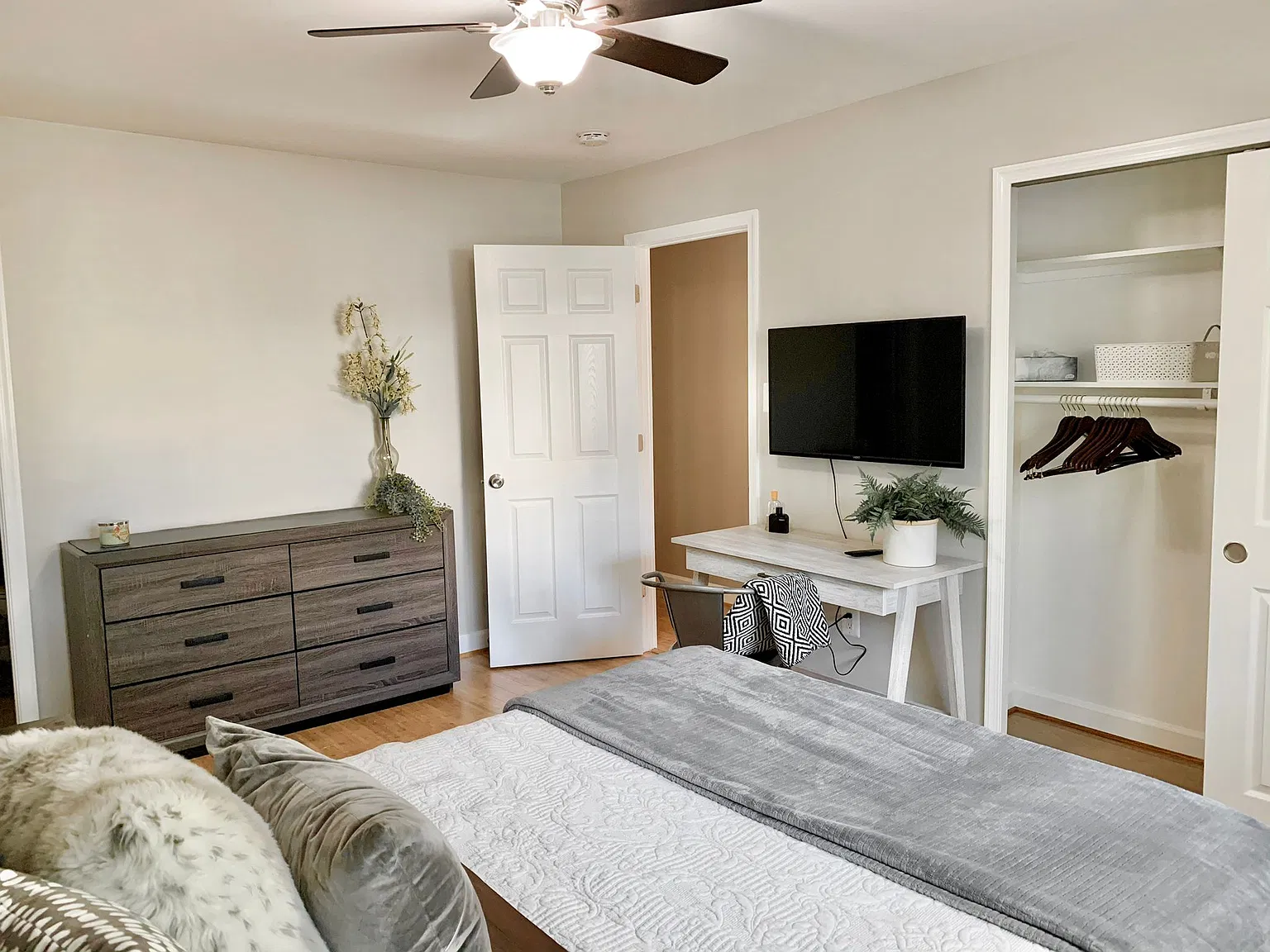 12736 Sesame Seed Ct — Photo 1