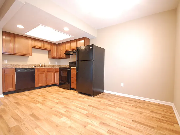 Aspen Pointe Apartments — Photo 22