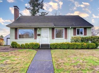 9104 SE Mill St, Portland, OR 97216