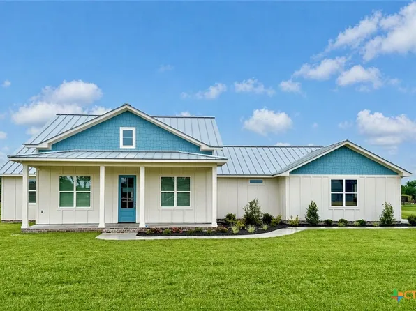297 Honeycomb Dr, Victoria, TX 77904