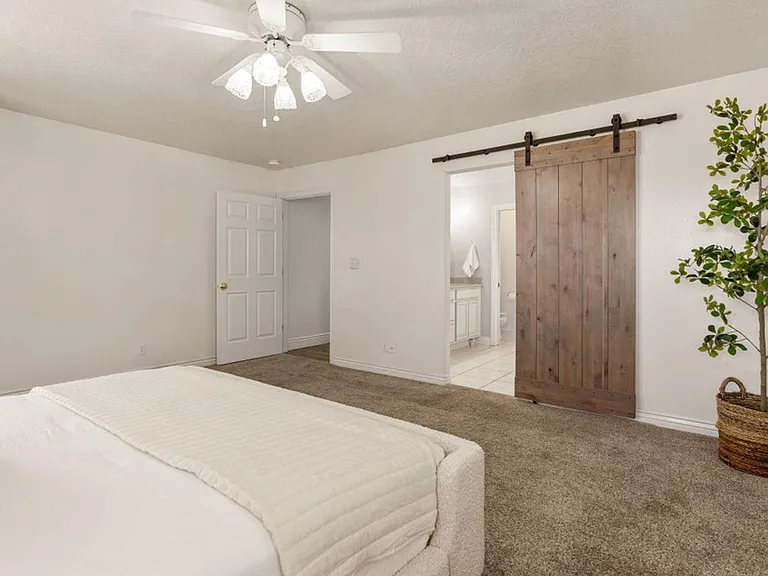 929 S Golda Ave — Photo 20