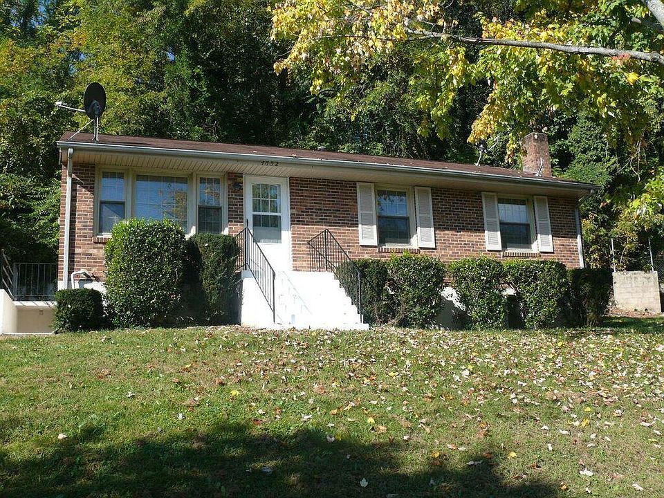 1st image of 4652 Trevino Cir NE
