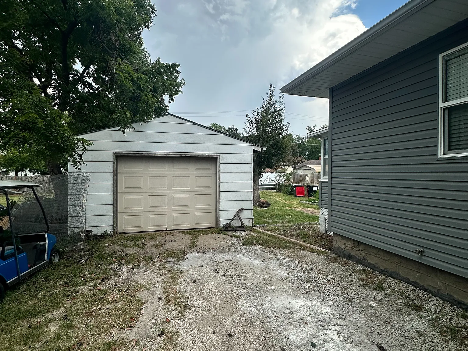 2 bed, 748 sqft, $1,400 — Photo 2