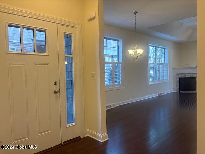 4th image of 18 Canterbury Lane