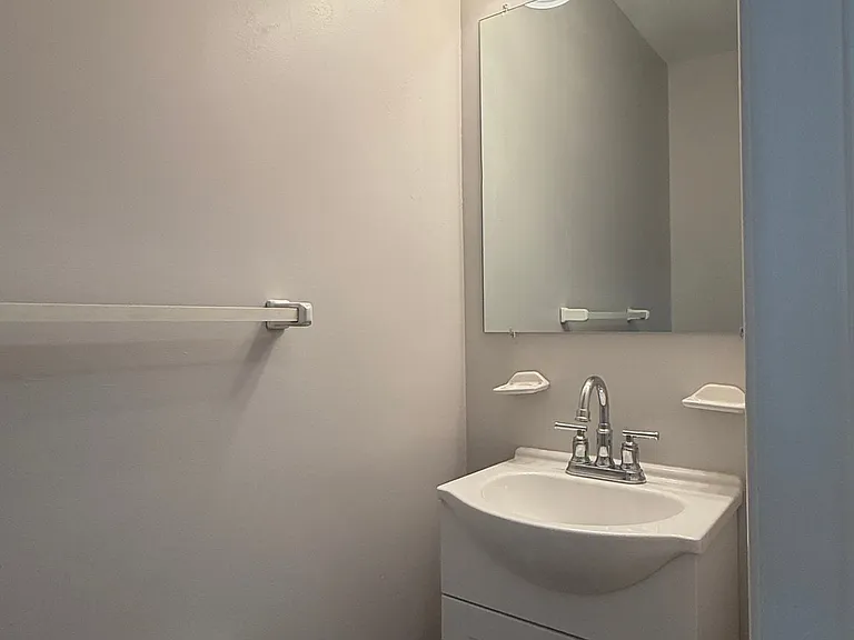 1902 Curtis Ct SE — Photo 15