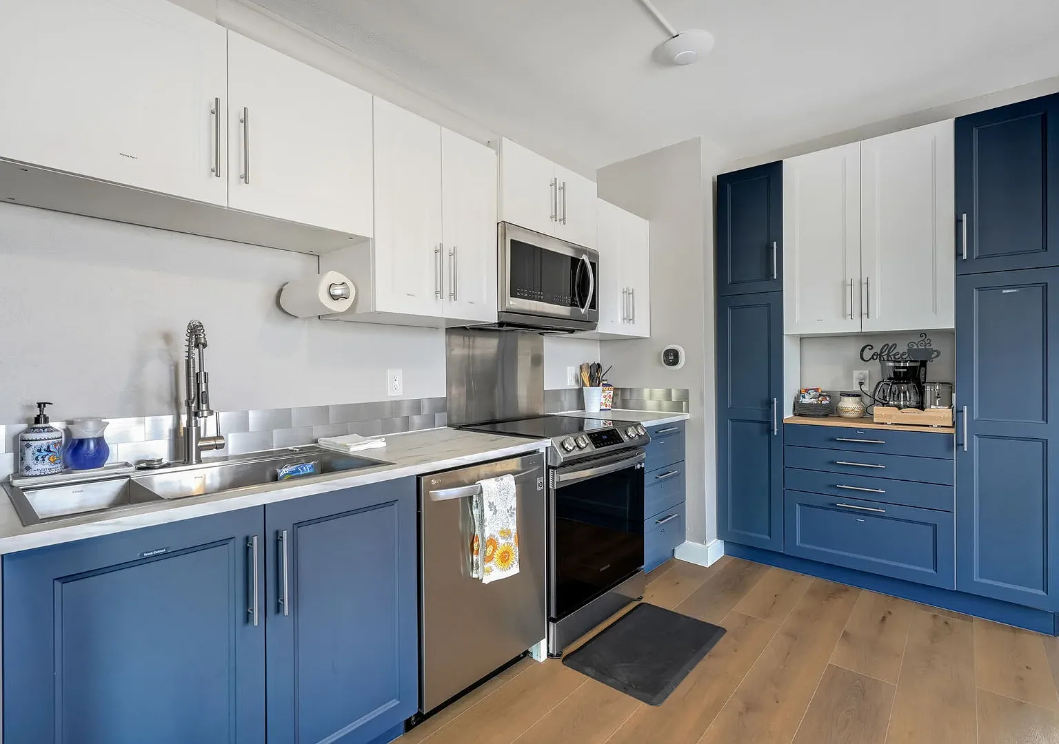 630 E Willamette Ave — Photo 4