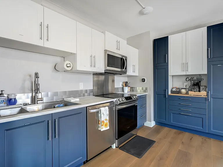 630 E Willamette Ave — Photo 4