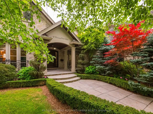 11 Country Club Dr, Toronto, ON M9A 3J3