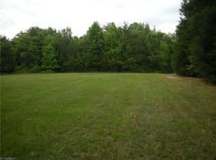 5015 Oak Garden Dr, Kernersville, NC 27284