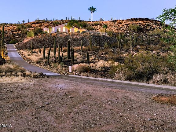 3rd image of 4852 W EL CORTEZ Place