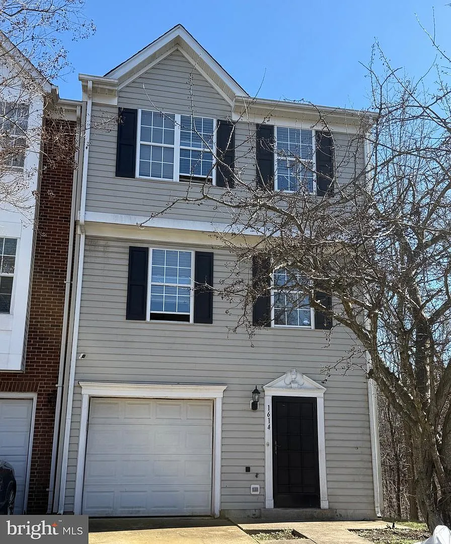 1614 Deep Gorge Ct photo 1