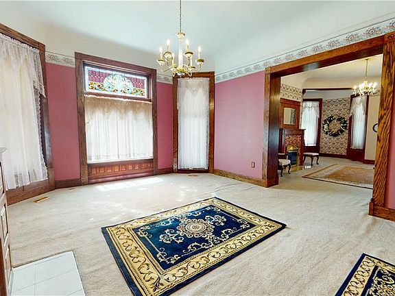 11th image of 537 N 8th St