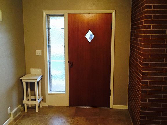 5th image of 1502 Parkway Dr