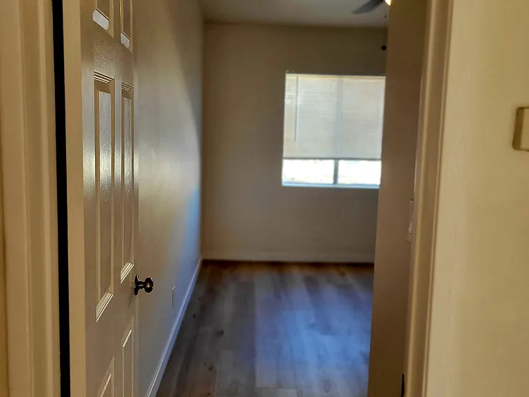 6101 Makee Ave #B — Photo 3