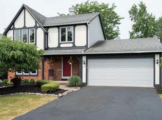 12 Pine View Ln, Lancaster, NY