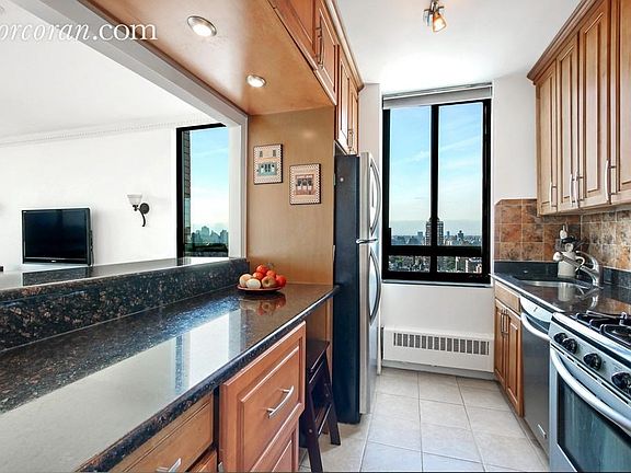 2nd image of 171 E 84th St APT 32E