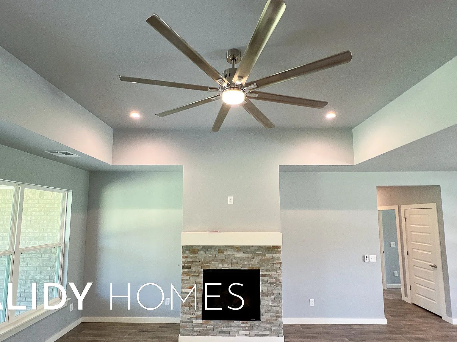 1724 Salma Road - 1 — Photo 4